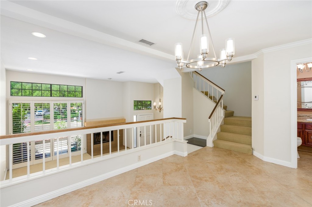 2 Mountain Shadows Place