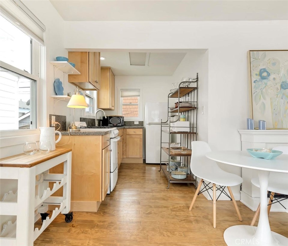 117 1/2 Amethyst Ave