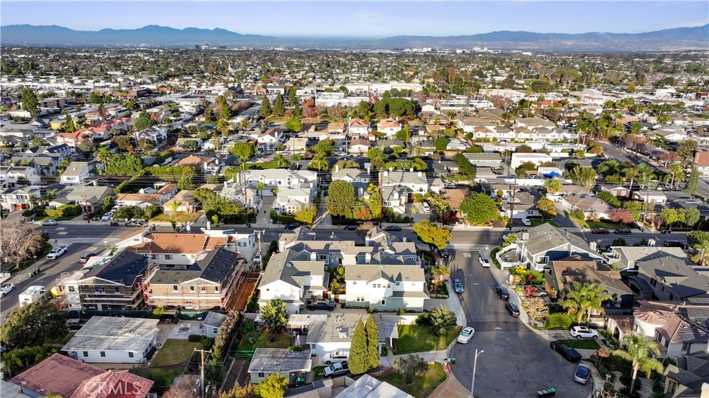 1597 Riverside Place B