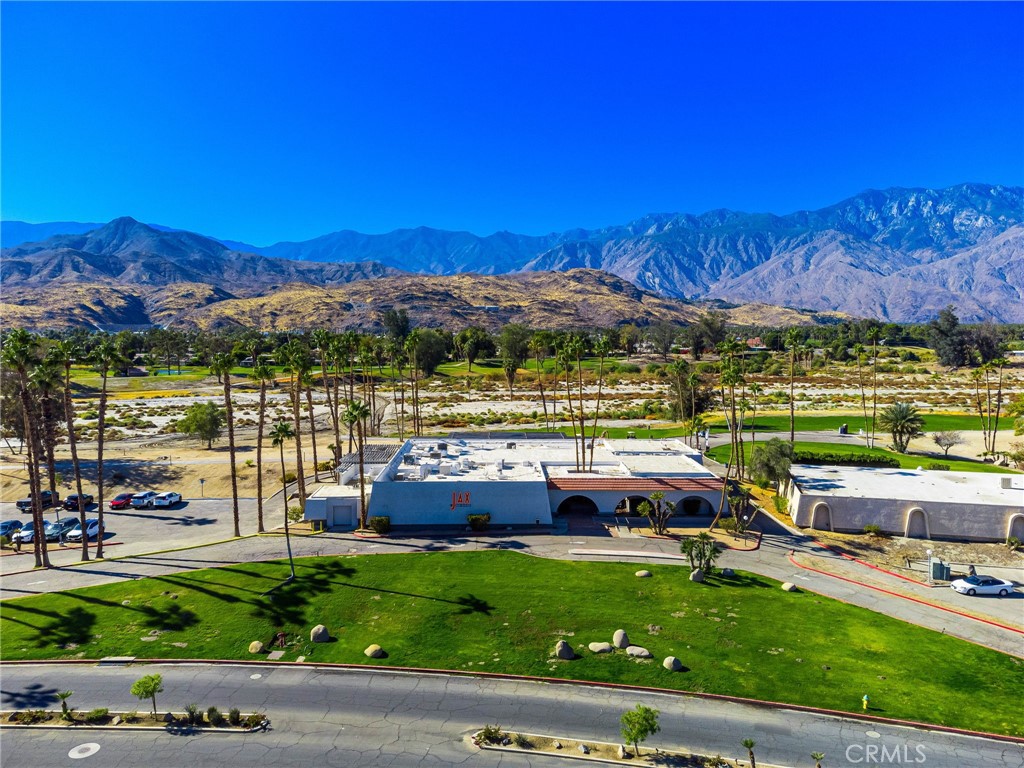 68125 Seven Oaks Drive