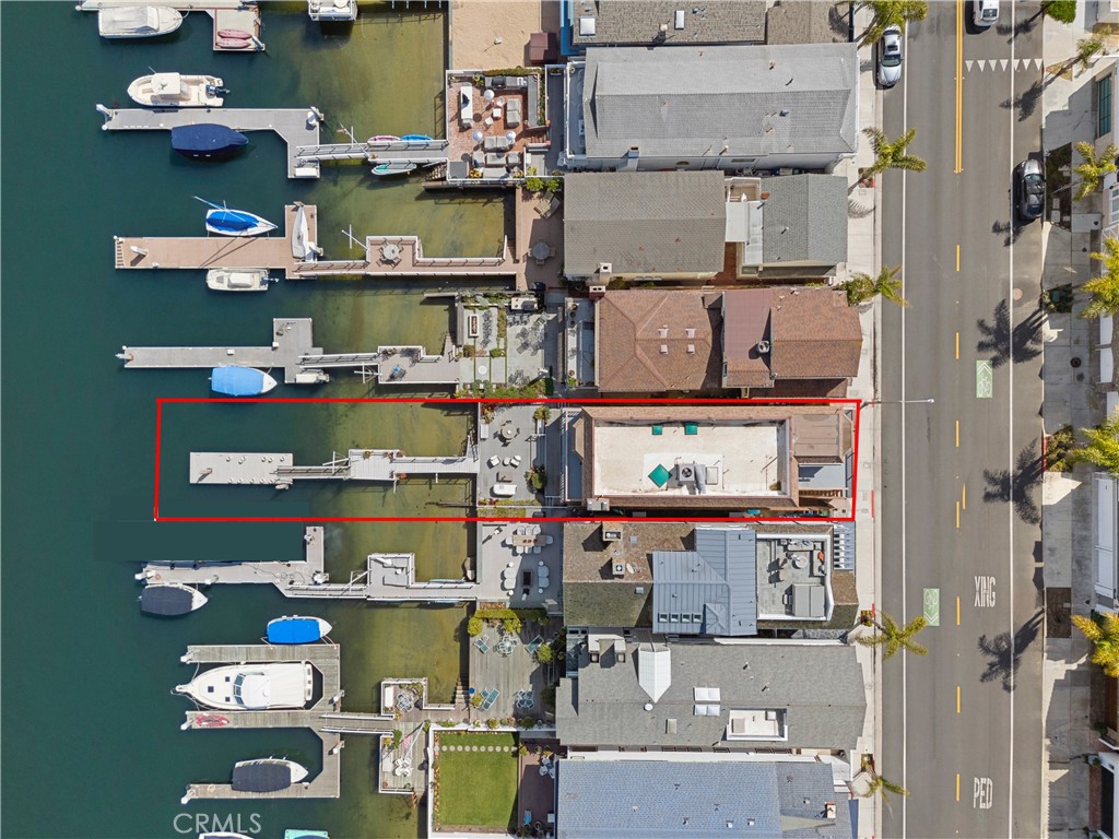 1214 E Balboa Boulevard