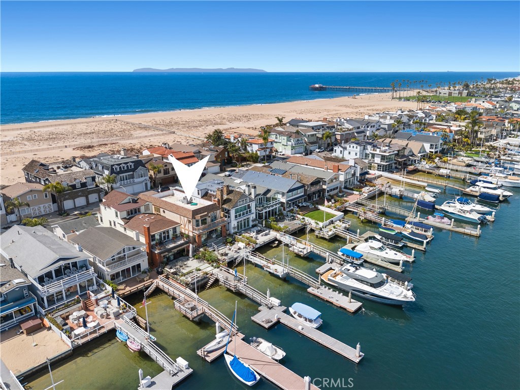 1214 E Balboa Boulevard