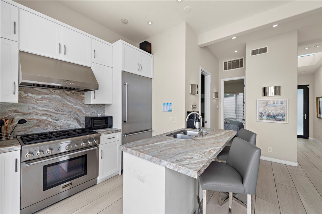 1504 W Oceanfront 5