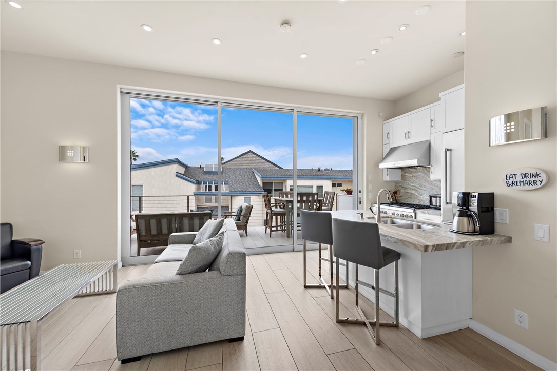 1504 W Oceanfront 5