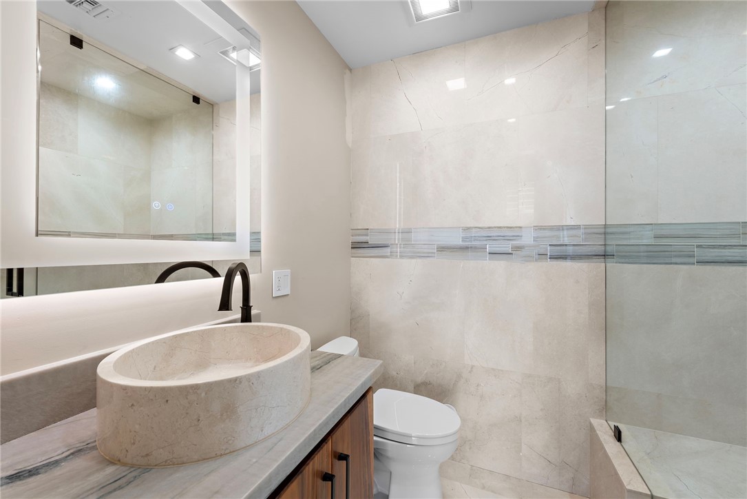 1504 W Oceanfront 5