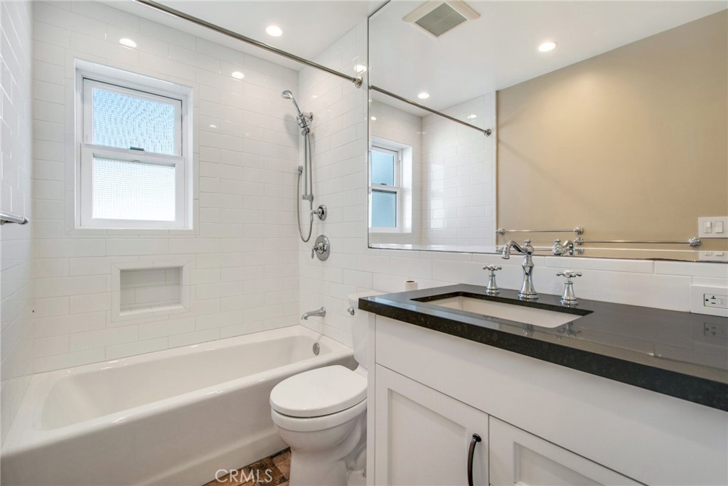 190 Costa Mesa Street