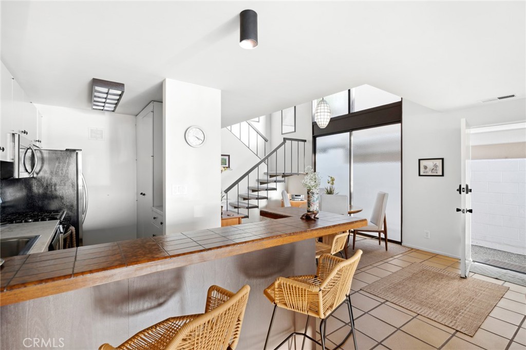 115 Bayside Place 115
