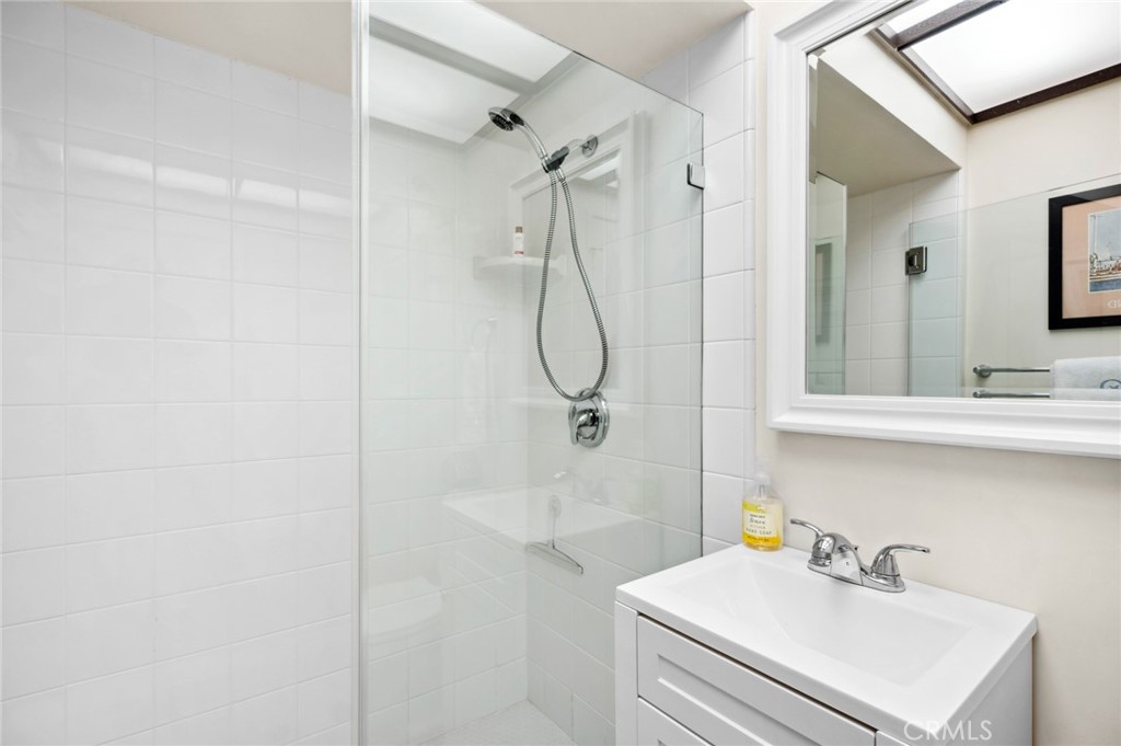 115 Bayside Place 115