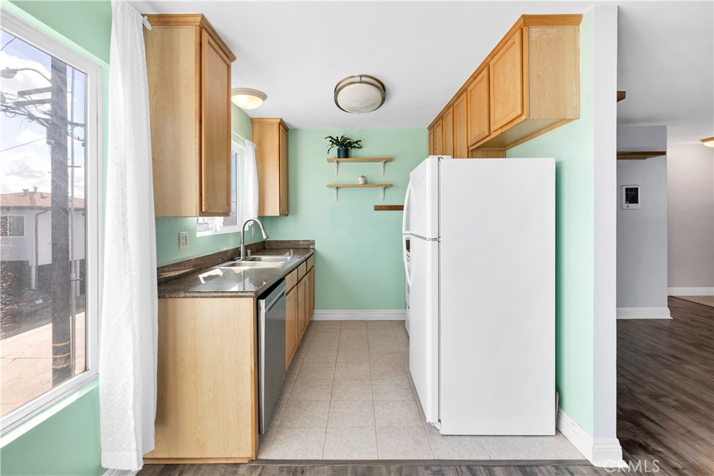 3535 MADISON AVE unit #205