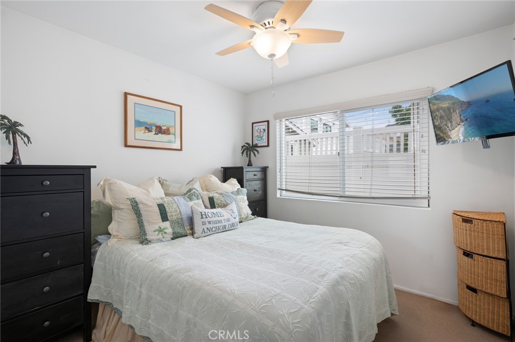 809 W Balboa Boulevard