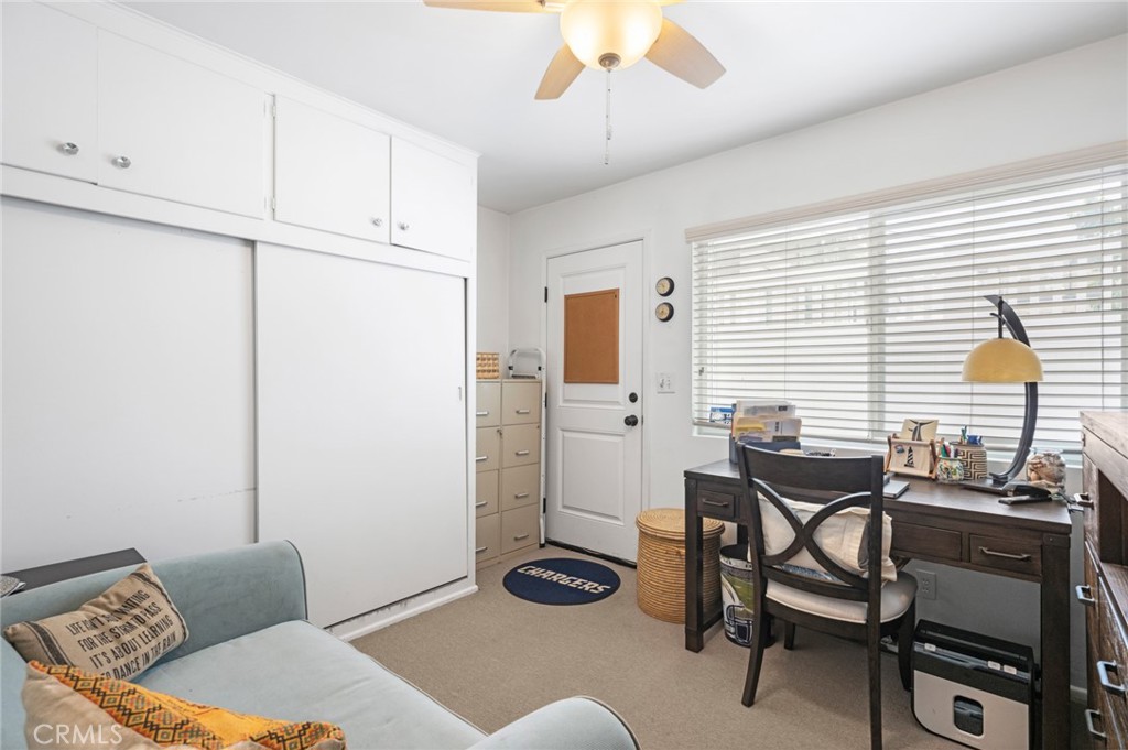 809 W Balboa Boulevard