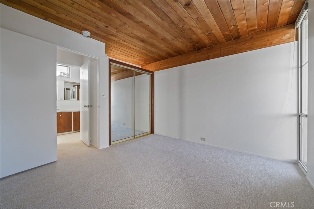 609 Larkspur Avenue