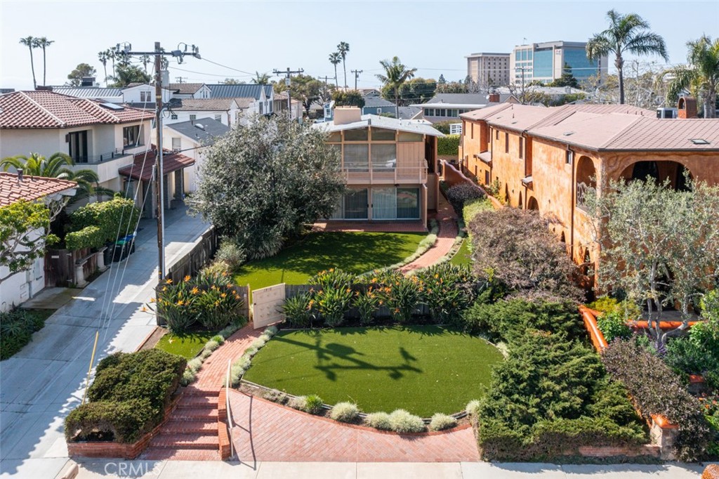 2918 Cliff Drive