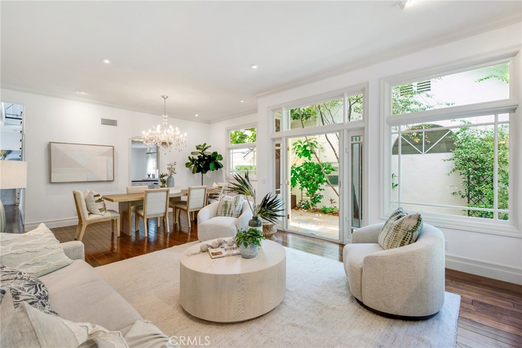 2541 Point Del Mar