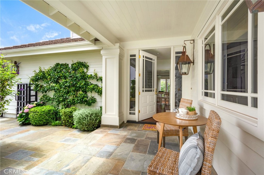 2541 Point Del Mar