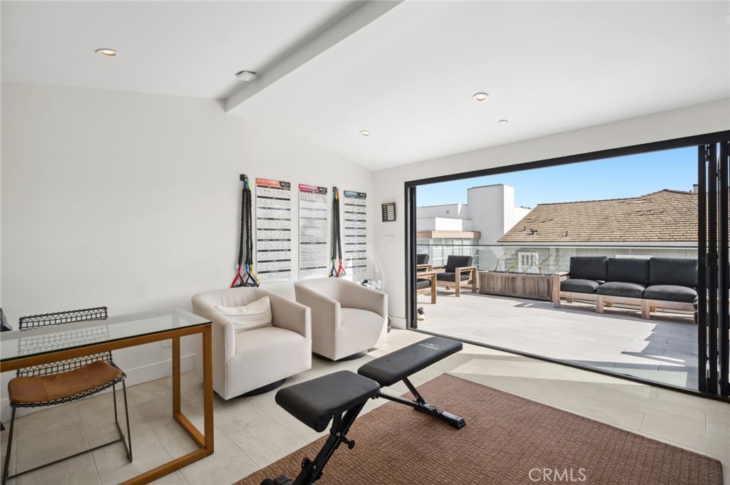 2045 E Ocean Boulevard