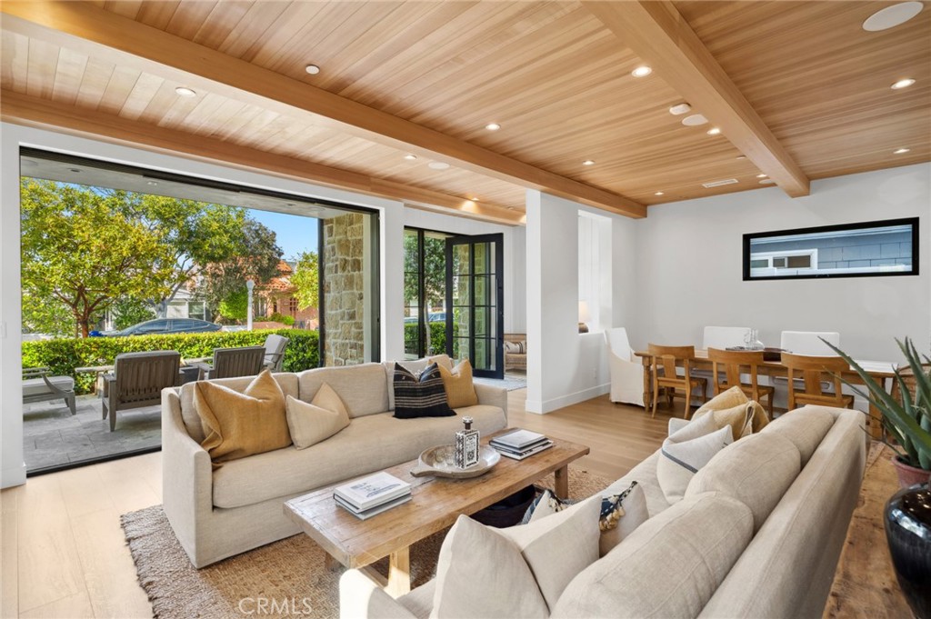 2045 E Ocean Boulevard