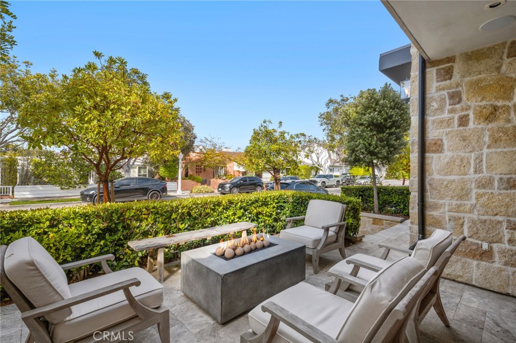 2045 E Ocean Boulevard