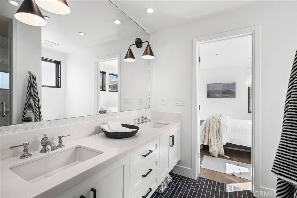 2045 E Ocean Boulevard