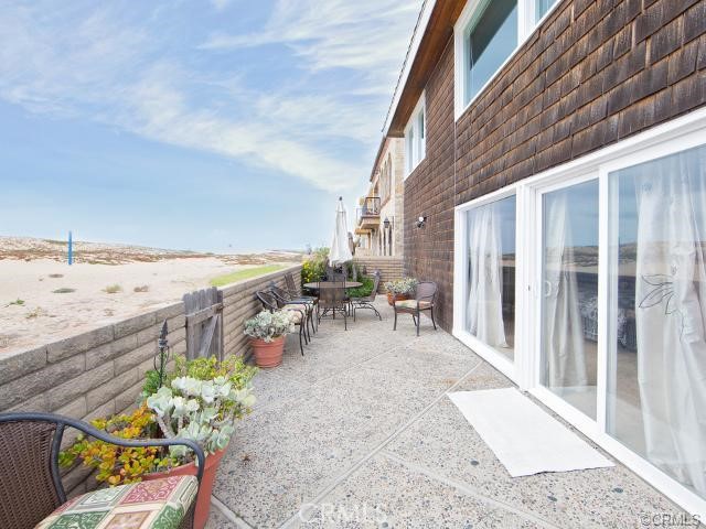 1560 E Oceanfront