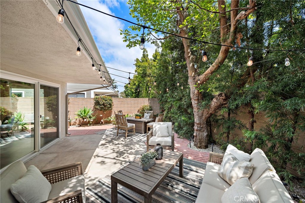 2554 Elden Avenue B101