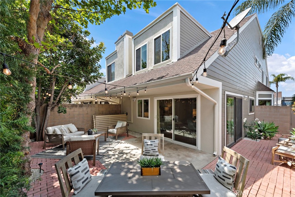 2554 Elden Avenue B101