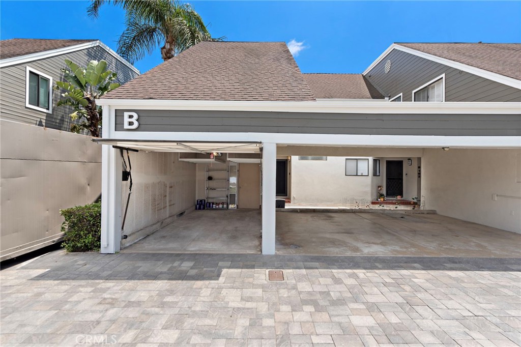 2554 Elden Avenue B101