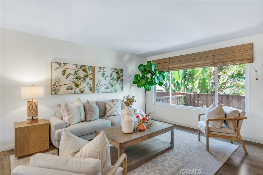 1925 Anaheim Avenue 8