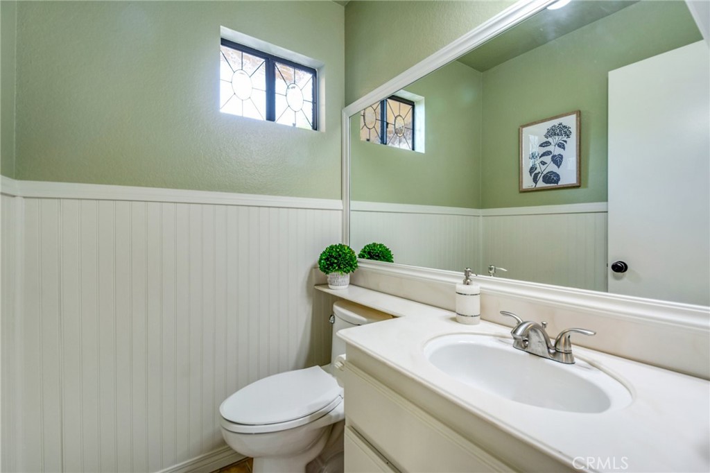 1925 Anaheim Avenue 8