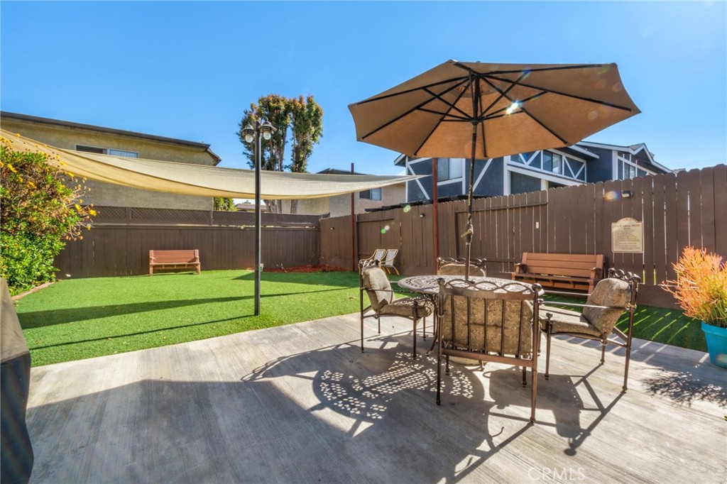 1925 Anaheim Avenue 8