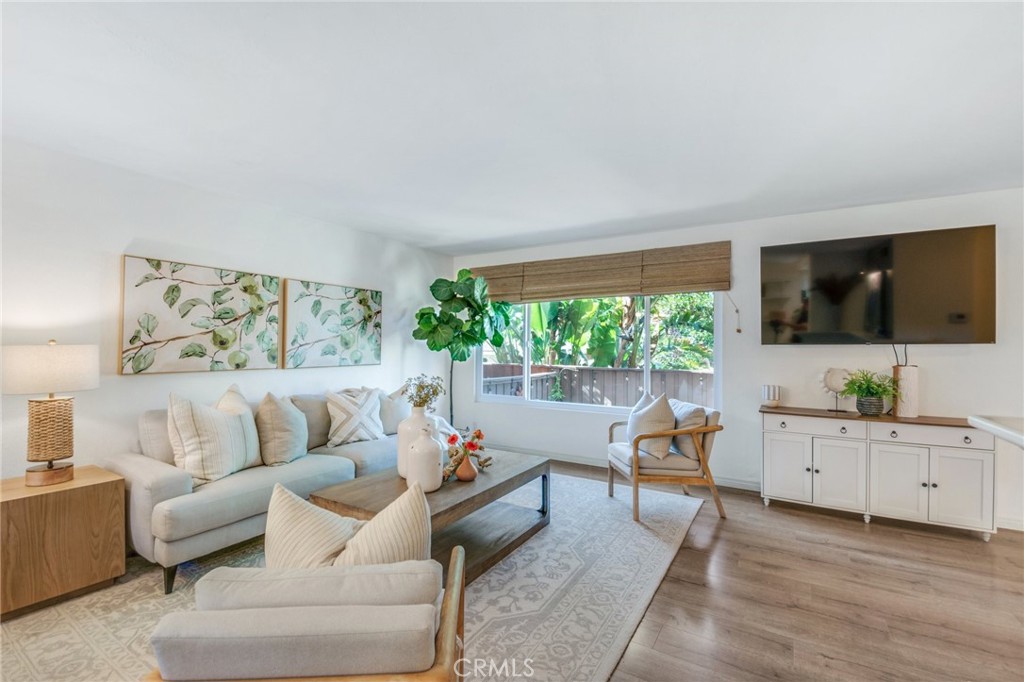 1925 Anaheim Avenue 8