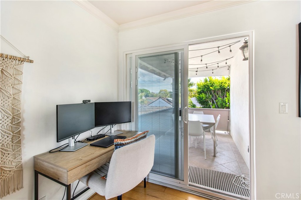 1100 Rutland Road 12