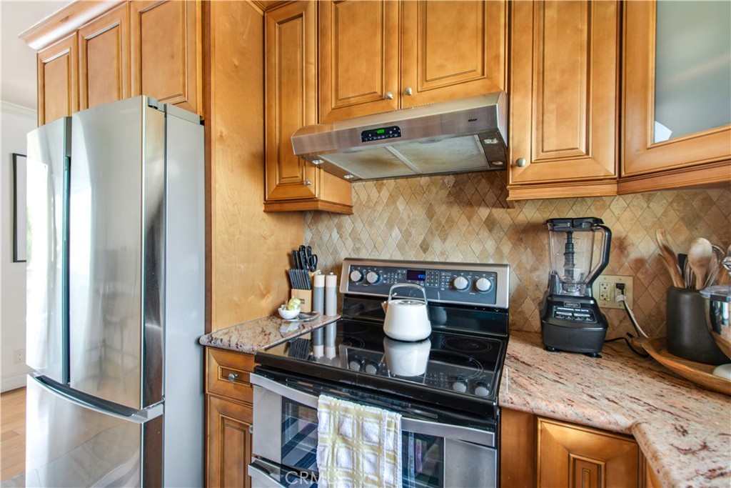 1100 Rutland Road 12