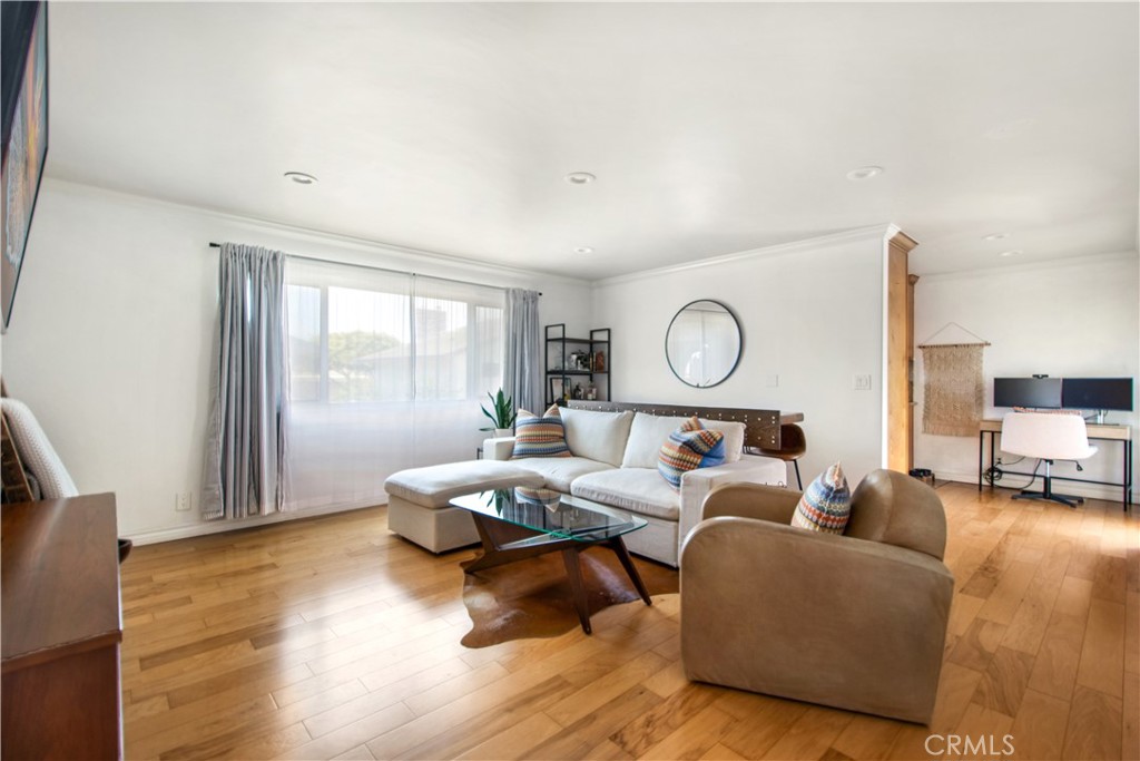 1100 Rutland Road 12