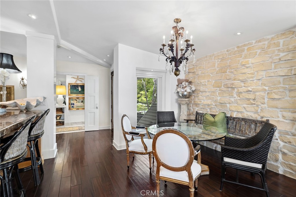 1030 Bayside Cove 702