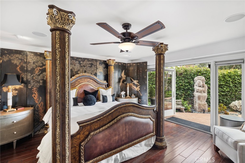 1030 Bayside Cove 702