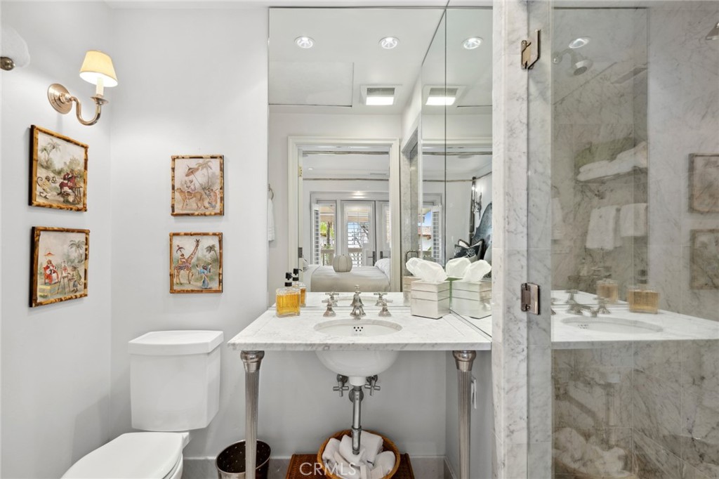 1030 Bayside Cove 702