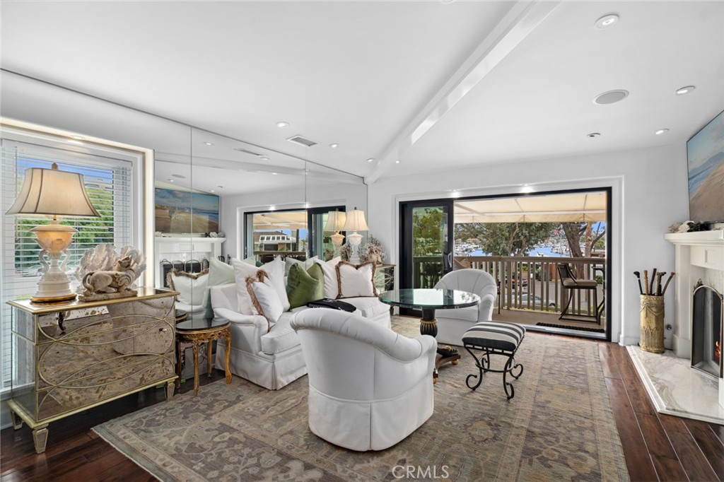 1030 Bayside Cove 702