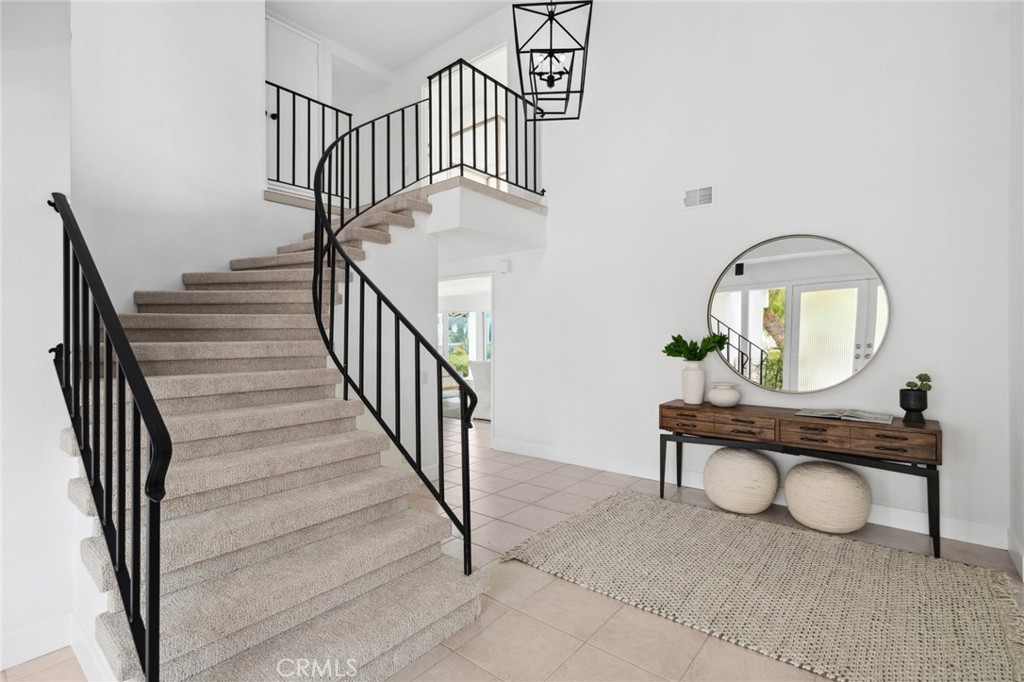 25 Point Loma Drive
