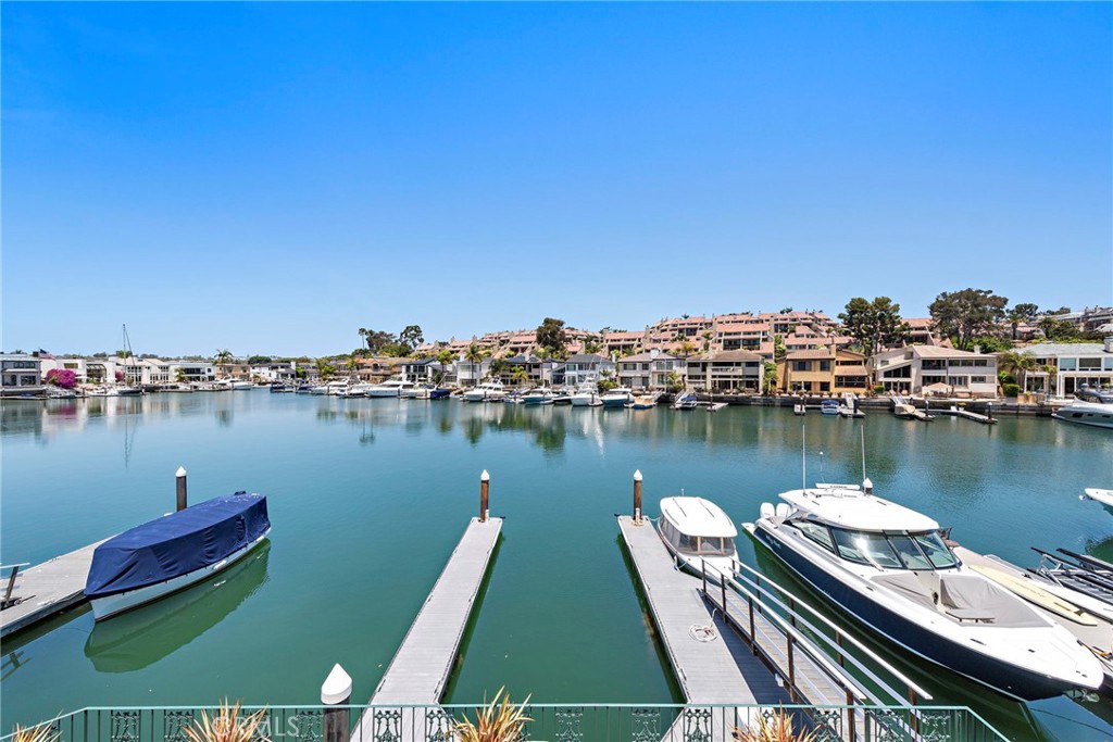 648 Harbor Island Drive