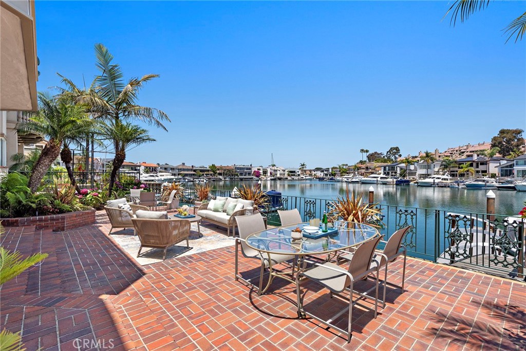 648 Harbor Island Drive