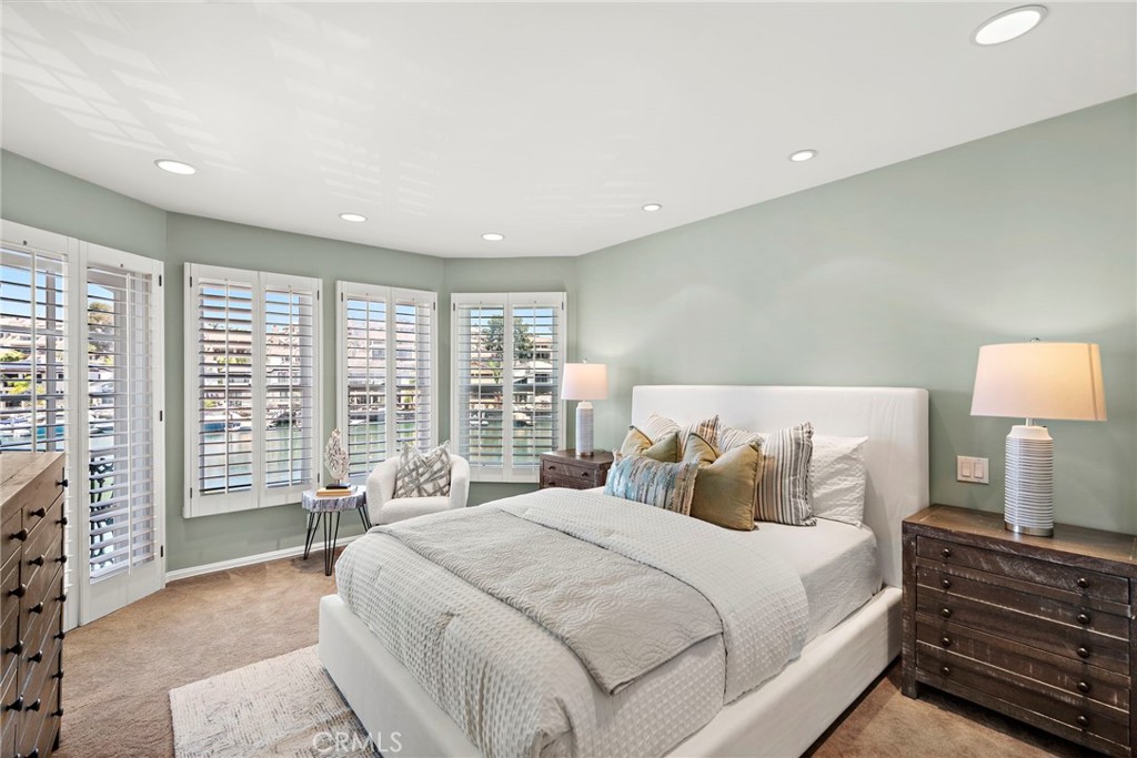 648 Harbor Island Drive