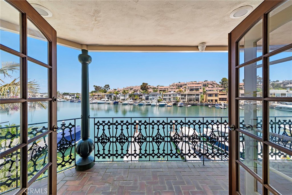 648 Harbor Island Drive