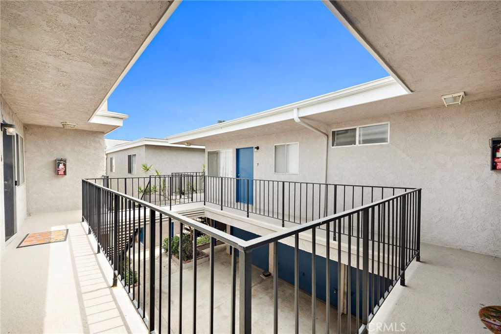 221 10th Street