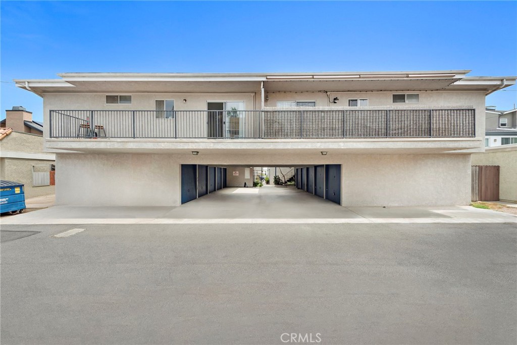 221 10th Street