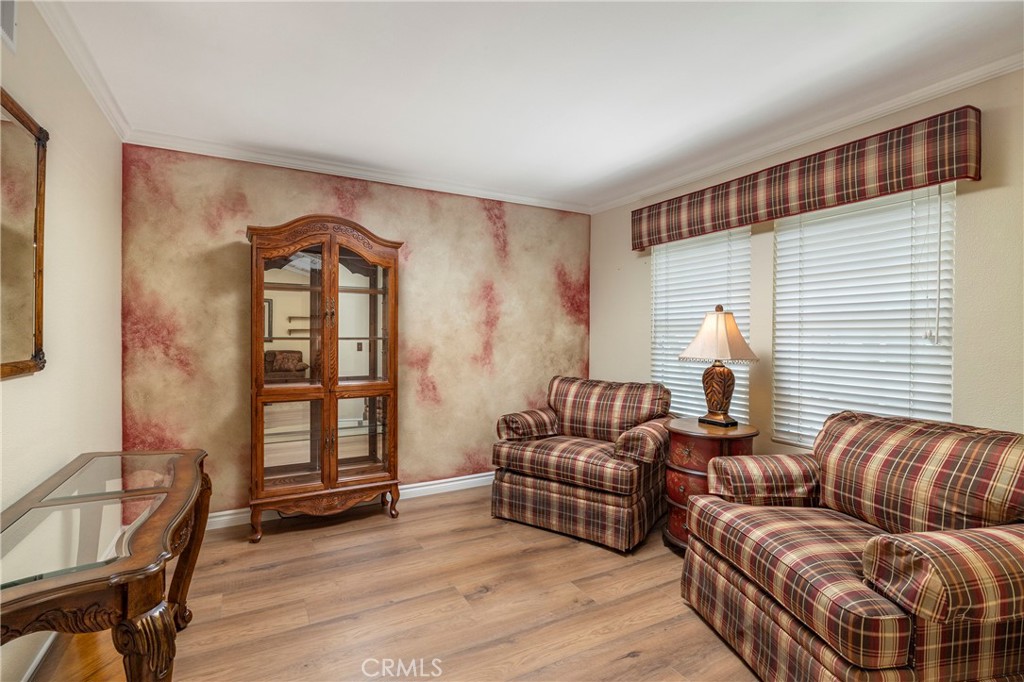 5595 Avenida Adobe