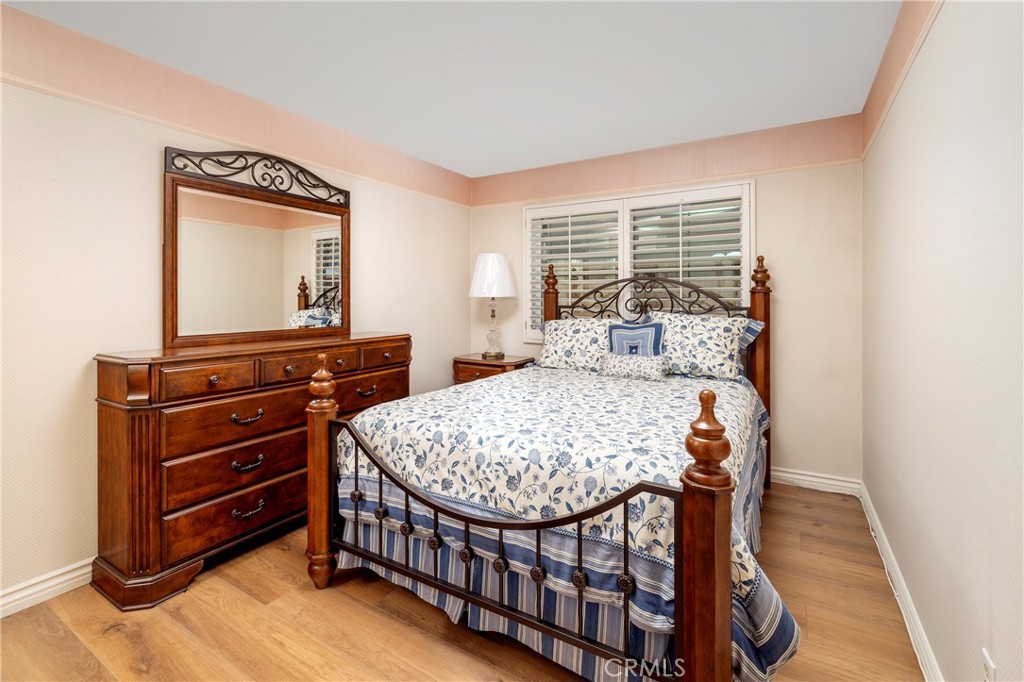 5595 Avenida Adobe