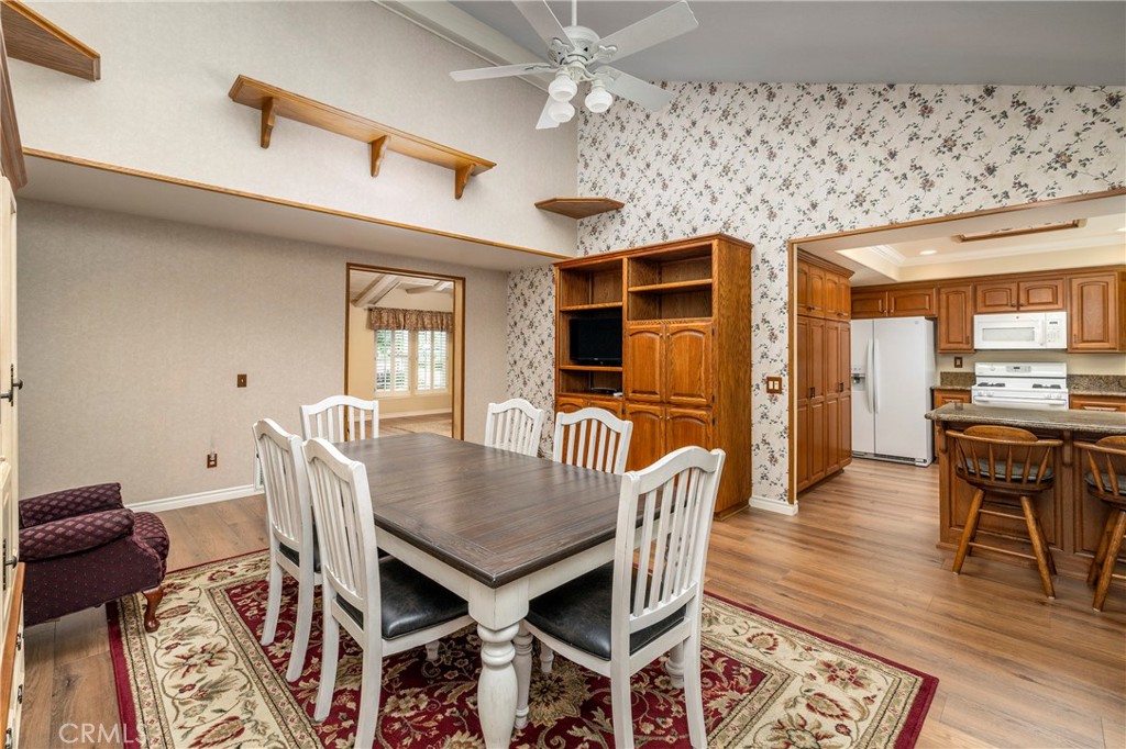 5595 Avenida Adobe