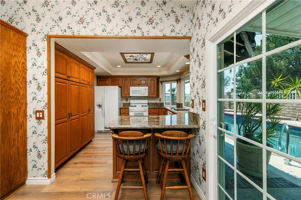 5595 Avenida Adobe