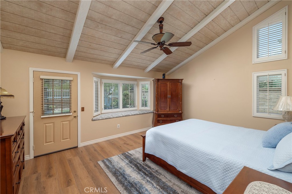 5595 Avenida Adobe